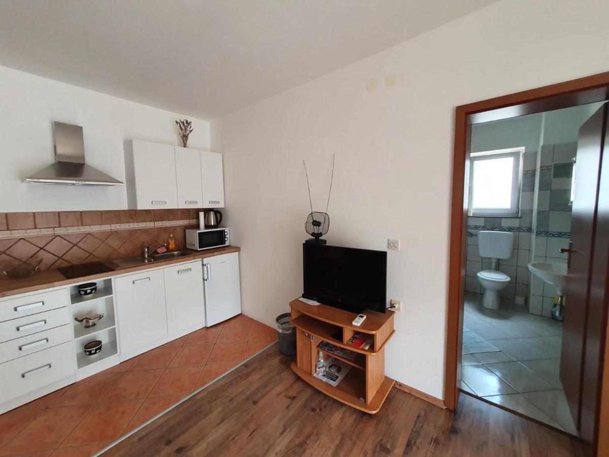Apartments Topalovic Kostrena Kültér fotó