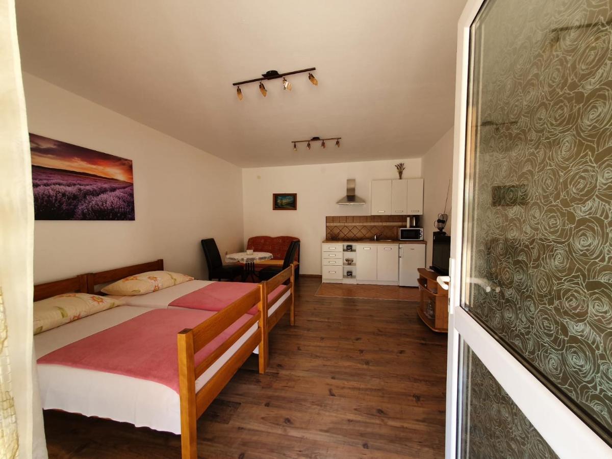 Apartments Topalovic Kostrena Kültér fotó